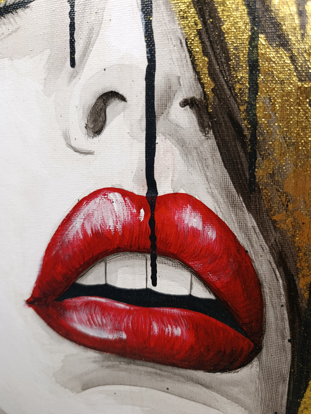 Lips and Gold