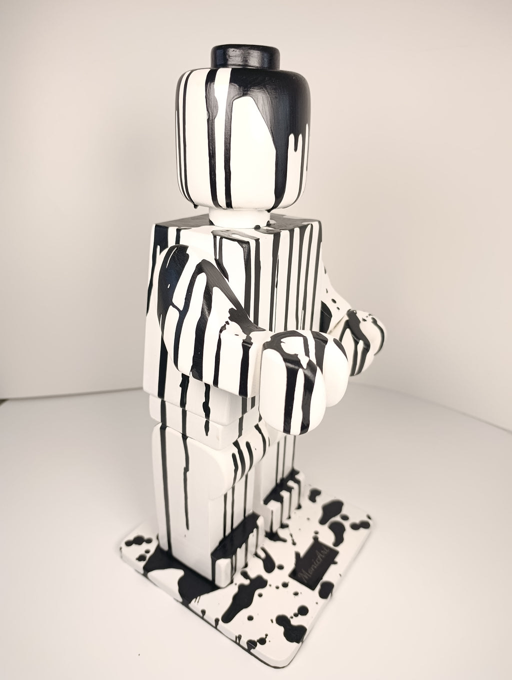 Colata creativa bianco e nero