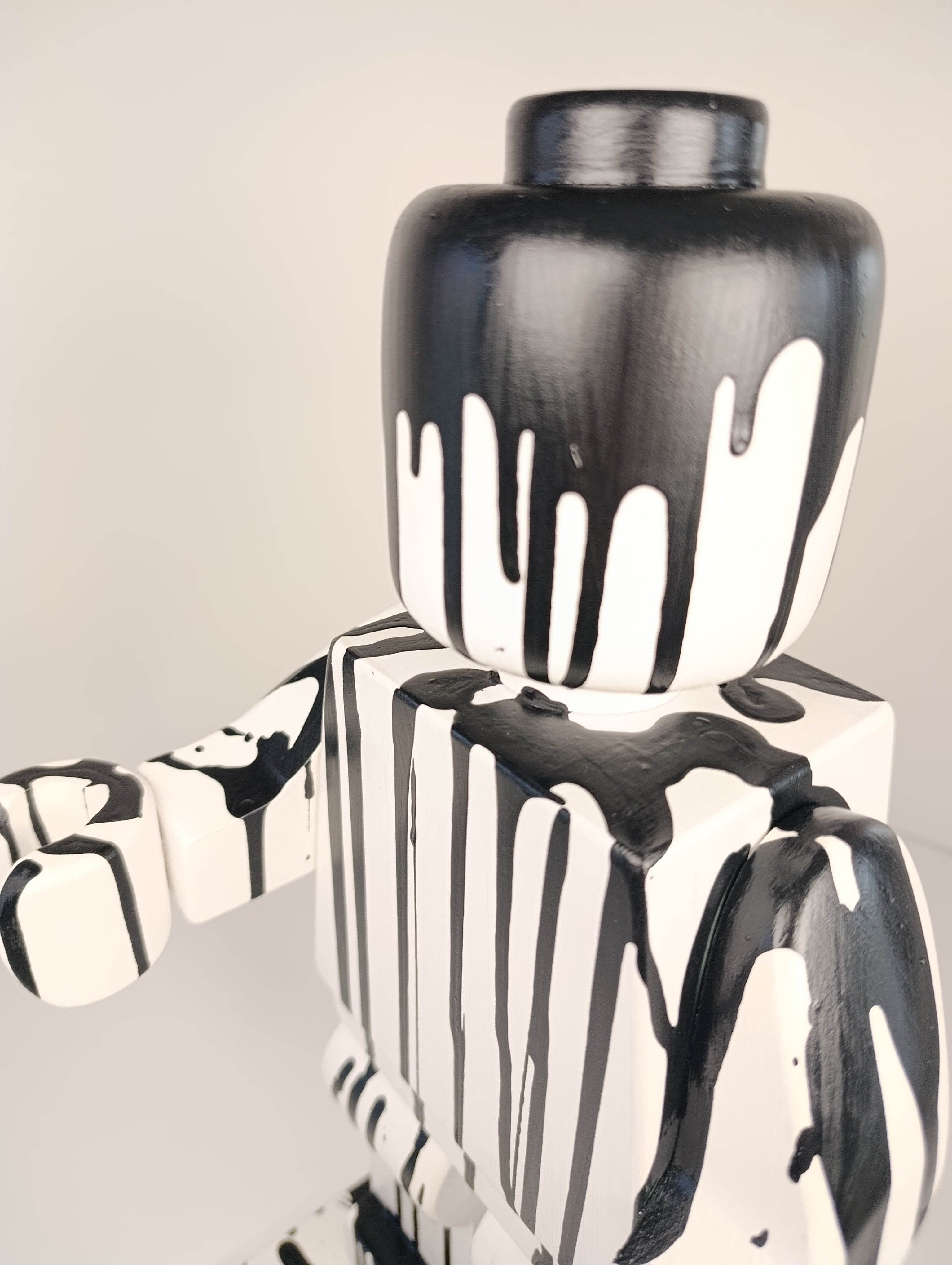 Colata creativa bianco e nero